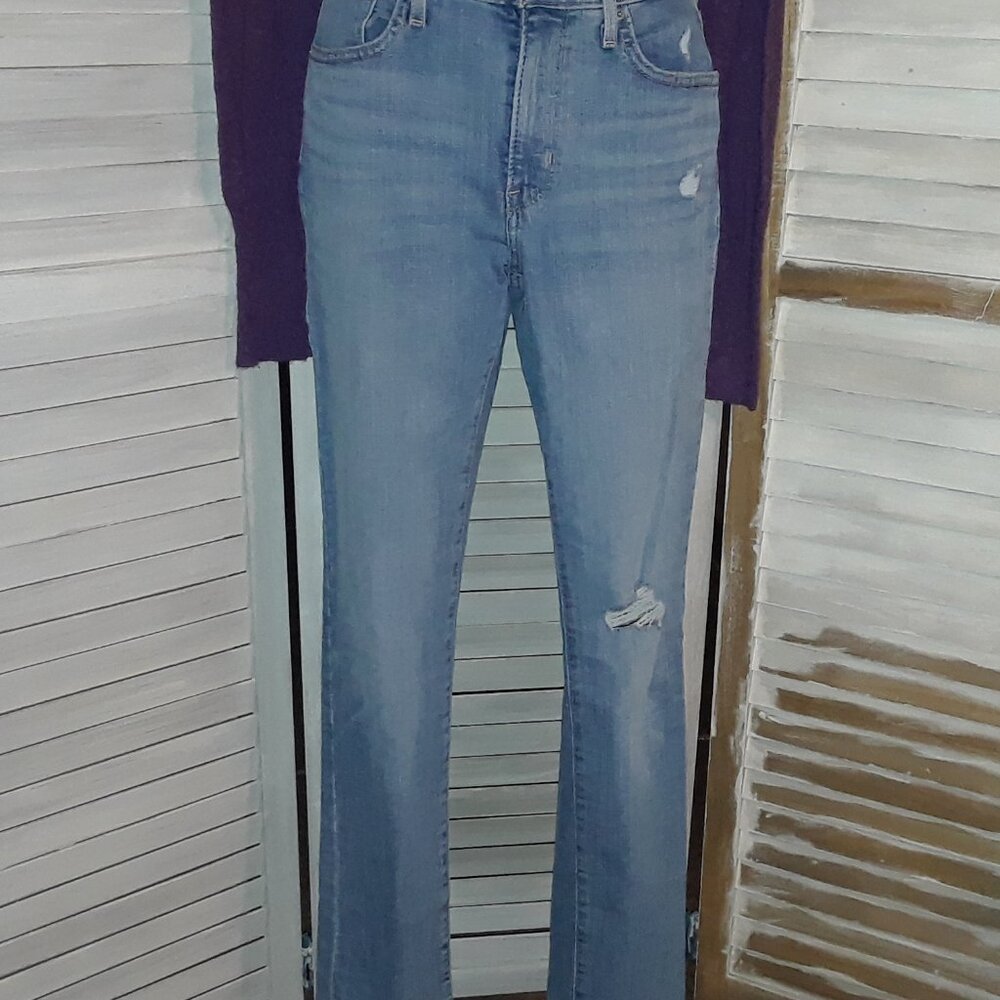 Levi's High Rise Straight 724 Jeans Classic Blue Distressed